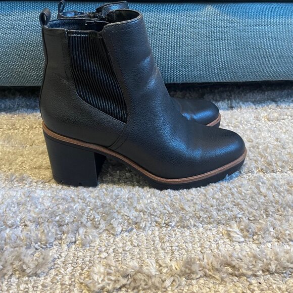 Naturalizer Women's Madalynn Gore Block Heel Bootie- waterproof - Picture 2 of 6